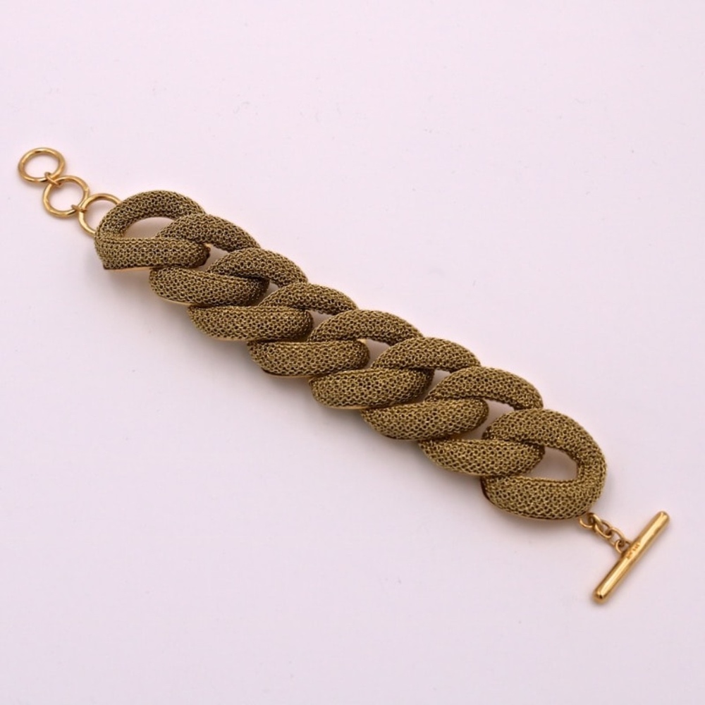 A&M Large Gold Mesh in Gold Metal Links Bracelet